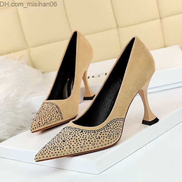 dress shoes dress shoes flock high heels shoes women design pointed toe pumps ladies shoes arrival z230703, Black
dress shoes dress shoes flock high heels shoes women design pointed toe pumps ladies shoes arrival z230703, Black