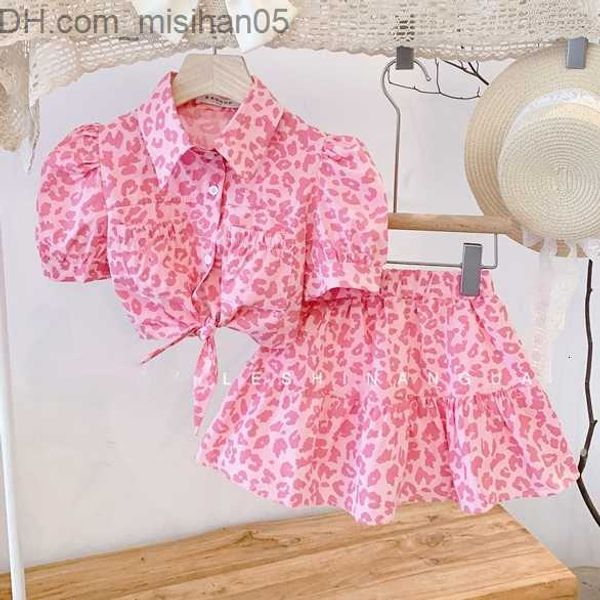 clothing sets clothing sets girls clothes set pink color leopard toddler brand kids blouse and skirt z230703, White
clothing sets clothing sets girls clothes set pink color leopard toddler brand kids blouse and skirt z230703, White