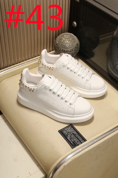 designer italy fashion casual shoes reflective triple black white height reaction pink multi-color suede mens women sneakers bluette gold cl
designer italy fashion casual shoes reflective triple black white height reaction pink multi-color suede mens women sneakers bluette gold cl