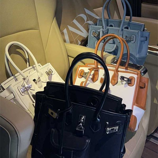 luxury birkin bags large capacity bag 2023 spring new trendy women's bag large bag cross shoulder handheld travel canvas bag combinatio
luxury birkin bags large capacity bag 2023 spring new trendy women's bag large bag cross shoulder handheld travel canvas bag combinatio