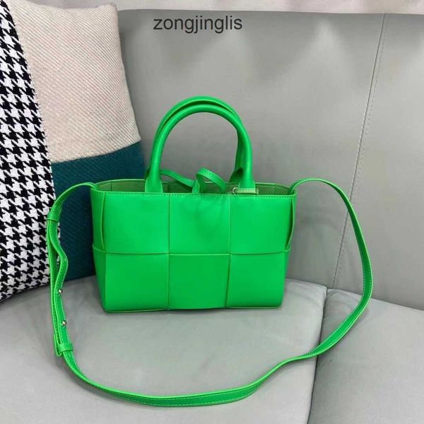 venetta basket bags ladies classic women's tote woven 2023 hand bottegas shoulder color contrast portable bag large capacity one crossp
venetta basket bags ladies classic women's tote woven 2023 hand bottegas shoulder color contrast portable bag large capacity one crossp