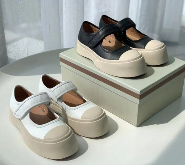 casual shoes womens thick soles mary jane shoes retro color matching big head thicksoled magic paste lowcanvas leather lovers style size3, Black
casual shoes womens thick soles mary jane shoes retro color matching big head thicksoled magic paste lowcanvas leather lovers style size3, Black