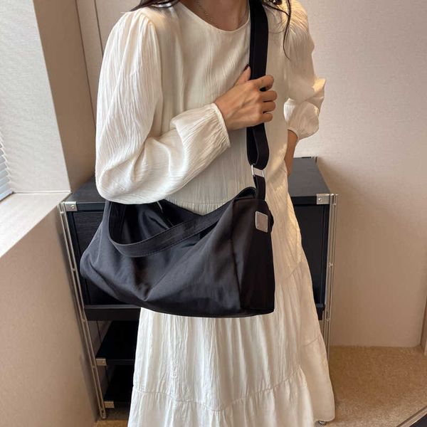new women's bag fashion oxford cloth pillow bag large capacity casual trend one shoulder crossbody bag
new women's bag fashion oxford cloth pillow bag large capacity casual trend one shoulder crossbody bag