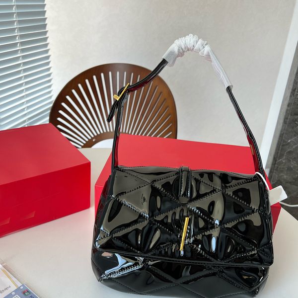 underarm patent leather shoulder bag flap messenger bags women designer handbag cowhide genuine leather gold hardware letter adjustable shou
underarm patent leather shoulder bag flap messenger bags women designer handbag cowhide genuine leather gold hardware letter adjustable shou