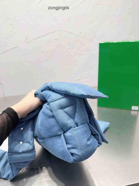 hand bag fashion men 2023 classic bottegas ladies bags venetas denim cassettes pillow shoulder women soft handbags crossbody hanp a23h
hand bag fashion men 2023 classic bottegas ladies bags venetas denim cassettes pillow shoulder women soft handbags crossbody hanp a23h