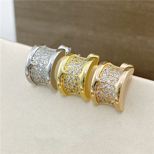 luxury women fashion small waist full of diamonds stud classic size stainless steel couple gifts designer jewelry engagement earrings wholes, Golden;silver
luxury women fashion small waist full of diamonds stud classic size stainless steel couple gifts designer jewelry engagement earrings wholes, Golden;silver