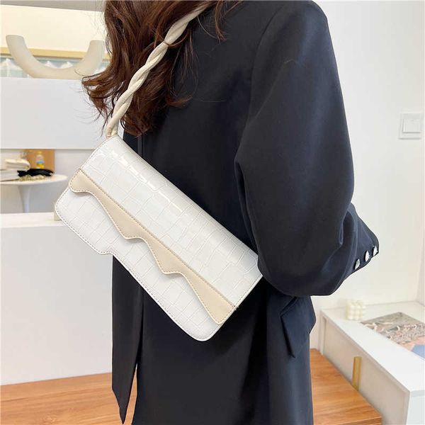 new niche french underarm bag trendy and versatile design simple single shoulder diagonal cross single shoulder bag
new niche french underarm bag trendy and versatile design simple single shoulder diagonal cross single shoulder bag