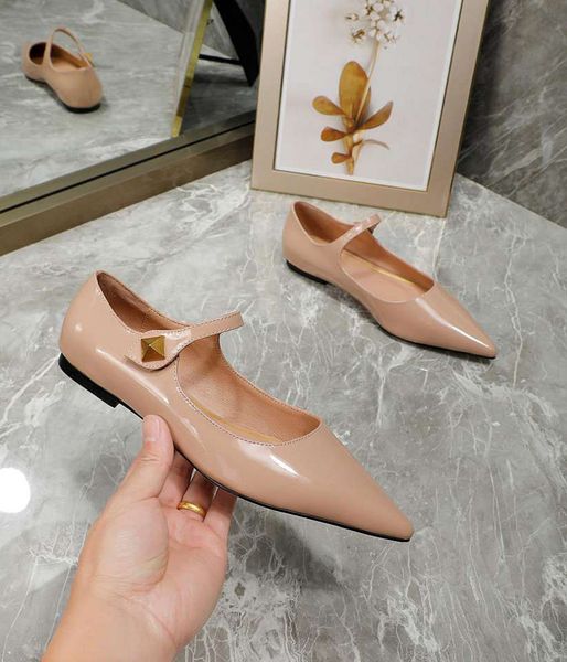 luxury designer dress shoes women's new sandals designer valentinosity fashion formal dress elegant temperament h653, Black
luxury designer dress shoes women's new sandals designer valentinosity fashion formal dress elegant temperament h653, Black