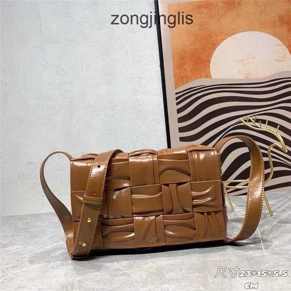 winter womven classic shoulder lady's woven bag cassettes bottegas span hand pillow inclined designer pleated one bags venetas handbag
winter womven classic shoulder lady's woven bag cassettes bottegas span hand pillow inclined designer pleated one bags venetas handbag