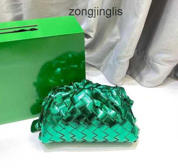 single bottegas designer bag 2023 venetas leather shoulder pouch bags woven cloud wrinkled dumpling women's messenger j8x5
single bottegas designer bag 2023 venetas leather shoulder pouch bags woven cloud wrinkled dumpling women's messenger j8x5