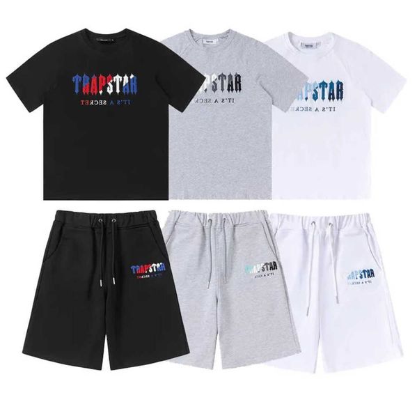 superior quality men t-shirts trapstar t shirt designer shirts print letter luxury black and white rainbow color sports fashion cotton cord, Gray
superior quality men t-shirts trapstar t shirt designer shirts print letter luxury black and white rainbow color sports fashion cotton cord, Gray
