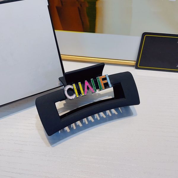 premium hair claws designer multi colors hair clip channel trendy headwear hairpin crab barrette fashion ccity ornament hair accessories ax2
premium hair claws designer multi colors hair clip channel trendy headwear hairpin crab barrette fashion ccity ornament hair accessories ax2