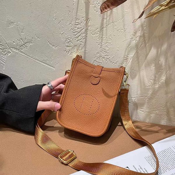 designer bags hemrres spring 2023 new h home layer cowhide litchi pattern men's and women's versatile crossbody bag evelynn genuin
designer bags hemrres spring 2023 new h home layer cowhide litchi pattern men's and women's versatile crossbody bag evelynn genuin