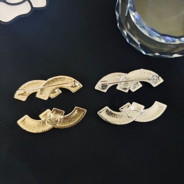 charm designer brooch pins with stamp correct letter fashion famous c double letter brooches wholesale charm pin clothing accessories, Gray
charm designer brooch pins with stamp correct letter fashion famous c double letter brooches wholesale charm pin clothing accessories, Gray