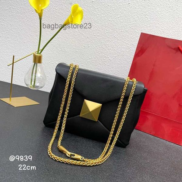valentiino lady chain shoulder style square purse large rivet bag single capacity small bags designer fashion portable oblique span women�
valentiino lady chain shoulder style square purse large rivet bag single capacity small bags designer fashion portable oblique span women�