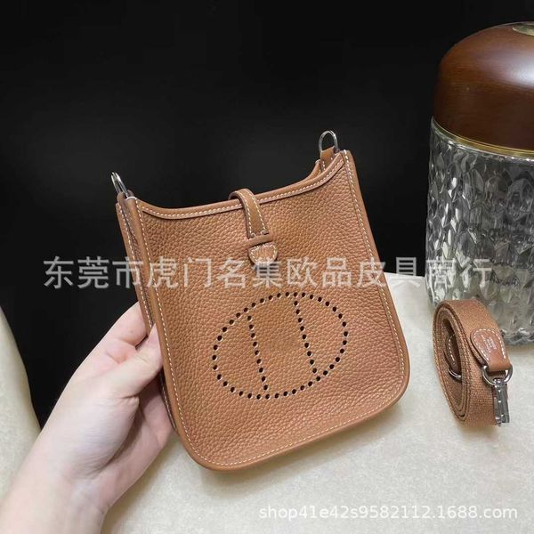 designer bags hemrres gaoding original leather evelynn mini bag handmade wax thread tc cowhide litchi pattern single shoulder oblique stradd
designer bags hemrres gaoding original leather evelynn mini bag handmade wax thread tc cowhide litchi pattern single shoulder oblique stradd