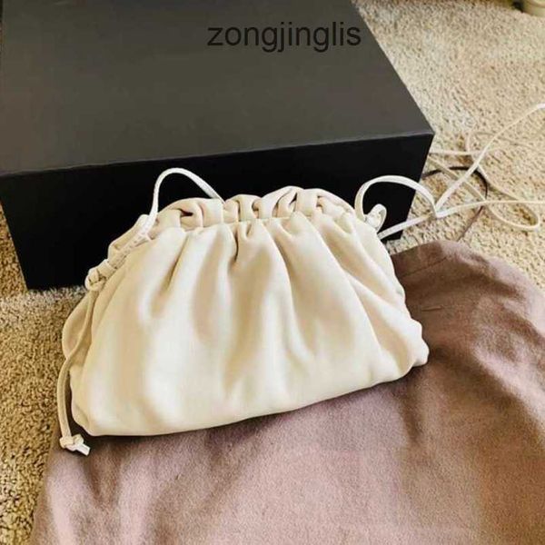 classic lady's bags hand pouch designer versatile bottegas bag venetas womven leather 2023 cowhide cloud wrinkled dumpling women's
classic lady's bags hand pouch designer versatile bottegas bag venetas womven leather 2023 cowhide cloud wrinkled dumpling women's