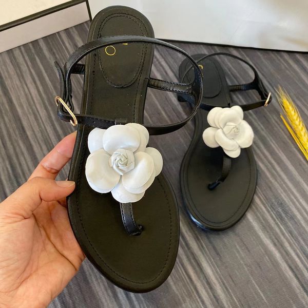 casual shoes 2023 fashion women slipper designer sandals black /white channel camellia flower rubber flip flops luxury summer beach out shoe
casual shoes 2023 fashion women slipper designer sandals black /white channel camellia flower rubber flip flops luxury summer beach out shoe