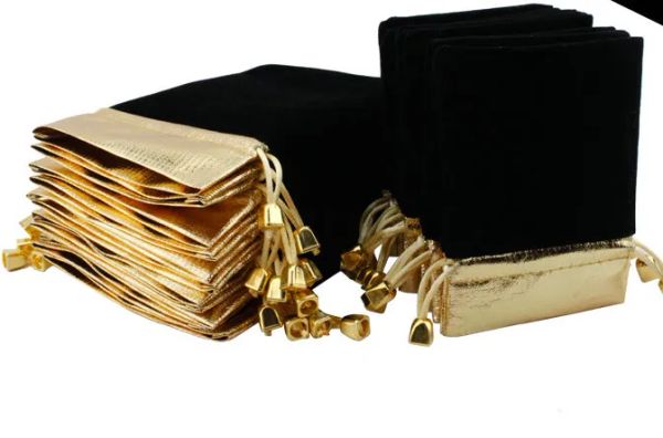 100pcs gold side black velvet drawstring pouch ewelry bag christmaswedding gift bags, Pink;blue
100pcs gold side black velvet drawstring pouch ewelry bag christmaswedding gift bags, Pink;blue