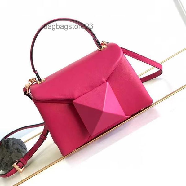 valentiino bags sheepskin bag designer lady large rivet portable shoulder crossbody women's purse flap versatile leather small square q
valentiino bags sheepskin bag designer lady large rivet portable shoulder crossbody women's purse flap versatile leather small square q