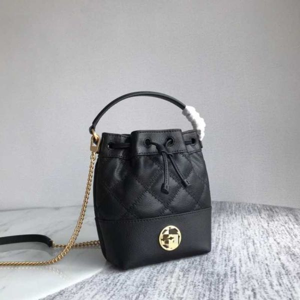 bag tb women's new lambskin lingge mini bucket one shoulder crossbody handbag, Pink;blue 
bag tb women's new lambskin lingge mini bucket one shoulder crossbody handbag, Pink;blue