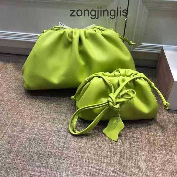 designer cowhide bag bottegas classic trend 2023 solid shoulder hand ladies women's bags color venetas single cloud messenger pouch dum
designer cowhide bag bottegas classic trend 2023 solid shoulder hand ladies women's bags color venetas single cloud messenger pouch dum