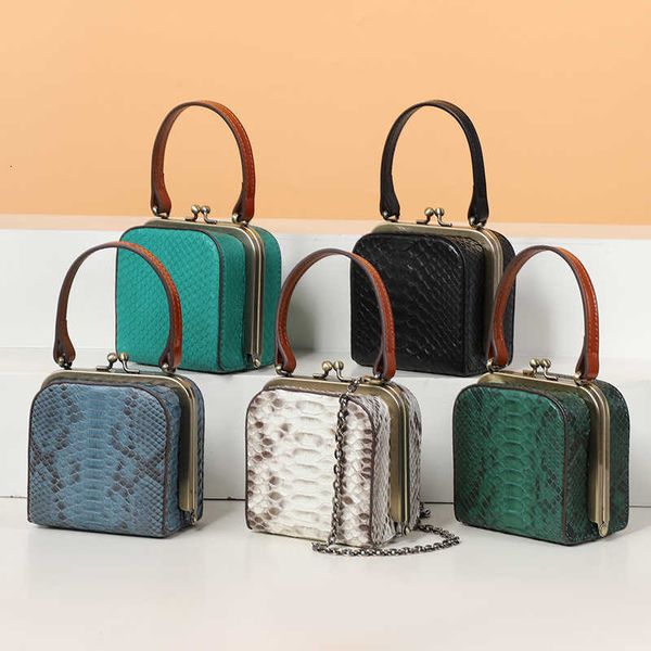 triumphal bag mouth red cross body shoulder leather portable small square purse tttt
triumphal bag mouth red cross body shoulder leather portable small square purse tttt