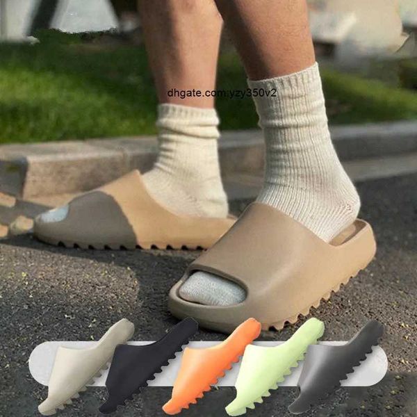 man slides designer slippers foam sliders desert sand women beach sandals resin slide sandal bone rubber shoes moon gray mineral blue with b
man slides designer slippers foam sliders desert sand women beach sandals resin slide sandal bone rubber shoes moon gray mineral blue with b