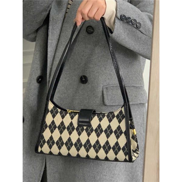 french canvas bag french stick bag spicy girl new bag diamond checker underarm bag versatile checker shoulder bag
french canvas bag french stick bag spicy girl new bag diamond checker underarm bag versatile checker shoulder bag