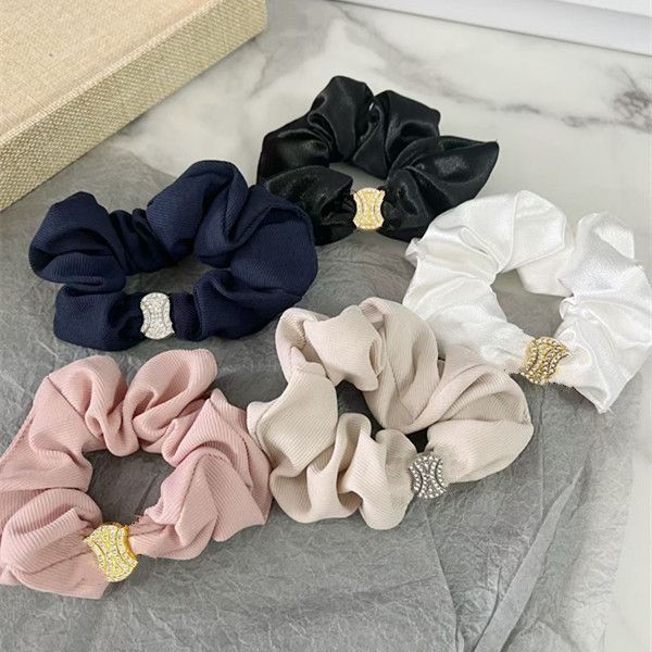 5colors luxury letter women hair rubber bands fashion soft touch diamond lady designers hair ring indoor outdoor elastic girls hair jewelry, Pink
5colors luxury letter women hair rubber bands fashion soft touch diamond lady designers hair ring indoor outdoor elastic girls hair jewelry, Pink