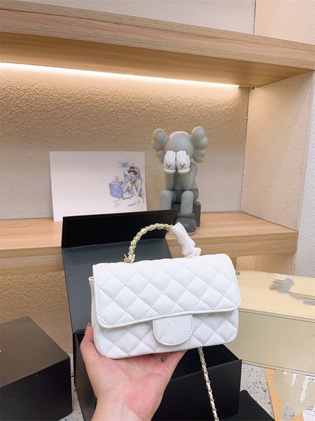 classic designer handbag luxury shoulder bag fashion women's crossbody bag leather purse plaid embossed size 20cm high quality
classic designer handbag luxury shoulder bag fashion women's crossbody bag leather purse plaid embossed size 20cm high quality