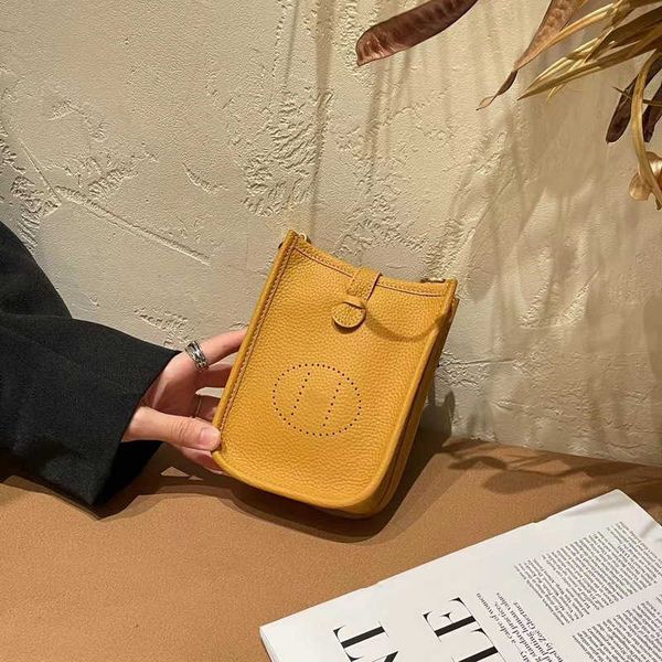 designer bags hemrres 2023 new spring h home layer cowhide litchi pattern mens and womens versatile crossbody bag evelynn genuine leather mo
designer bags hemrres 2023 new spring h home layer cowhide litchi pattern mens and womens versatile crossbody bag evelynn genuine leather mo