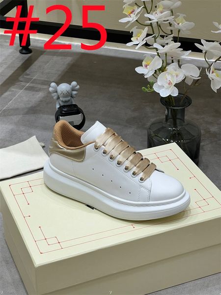 2023 designer men women casual shoes leather lace up fashion calfskin platform oversized sneakers white black mens womens luxury velvet sued
2023 designer men women casual shoes leather lace up fashion calfskin platform oversized sneakers white black mens womens luxury velvet sued