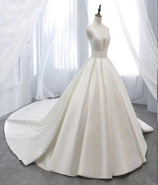 ivory satin wedding dresses bridal gowns court train wedding bridal wear new arrival fall winter2636407, White
ivory satin wedding dresses bridal gowns court train wedding bridal wear new arrival fall winter2636407, White