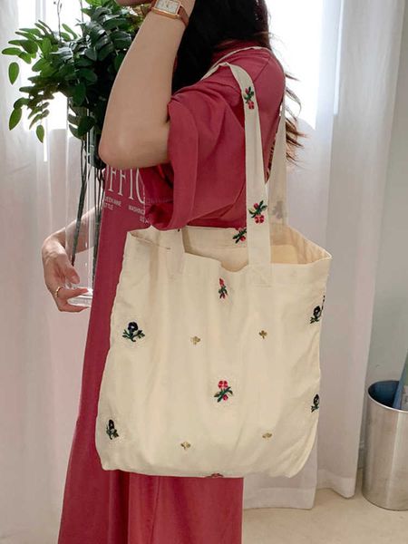 little white rabbit french style new one shoulder cotton bag ins style beige flower embroidery canvas bag handbag
little white rabbit french style new one shoulder cotton bag ins style beige flower embroidery canvas bag handbag