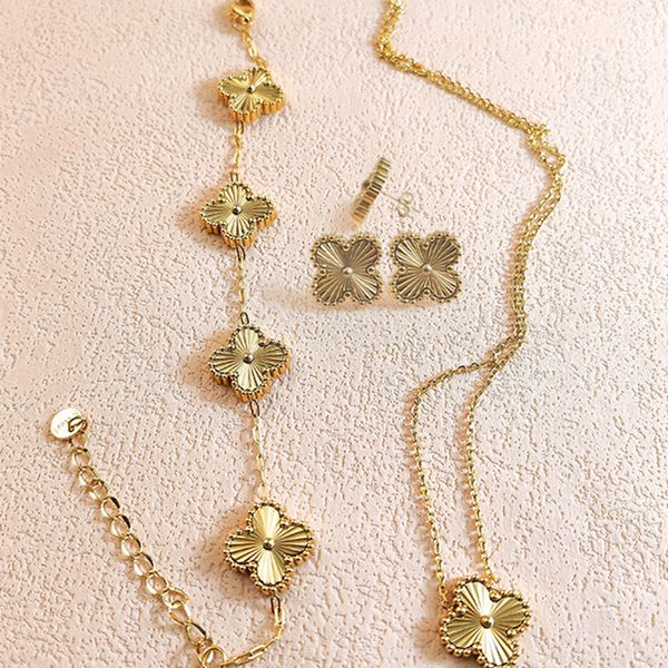 fashion temperament four leaf flower clavicle chain set female star with the same fashion network red design sense necklace personality chok, Silver
fashion temperament four leaf flower clavicle chain set female star with the same fashion network red design sense necklace personality chok, Silver