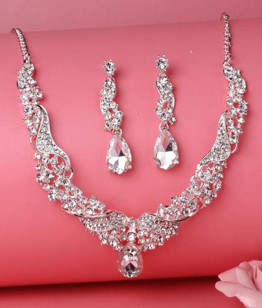 beauty silver flower pearls bridal necklace tiara earring suits 3 pieces jewelry suits wedding bridal jewelry p4190039090810, White
beauty silver flower pearls bridal necklace tiara earring suits 3 pieces jewelry suits wedding bridal jewelry p4190039090810, White