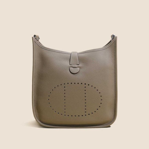 designer bags hemrres new layer cowhide evelynn 29 genuine leather women's bag with lychee pattern single shoulder crossbody large capa
designer bags hemrres new layer cowhide evelynn 29 genuine leather women's bag with lychee pattern single shoulder crossbody large capa