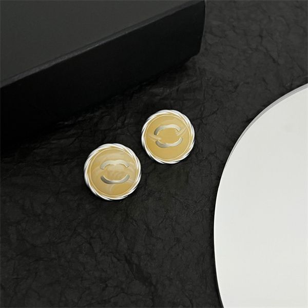 classics retro earrings designer stud c earing luxury charm women diamond jewelry womam pearl ccity 43645, Golden;silver
classics retro earrings designer stud c earing luxury charm women diamond jewelry womam pearl ccity 43645, Golden;silver
