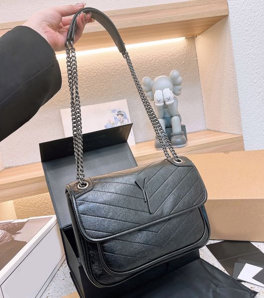 women designer shoulder bag luxurys handbags metal letter mark chain crossbody bags quality genuine leather fashion evening purse ladies vin
women designer shoulder bag luxurys handbags metal letter mark chain crossbody bags quality genuine leather fashion evening purse ladies vin