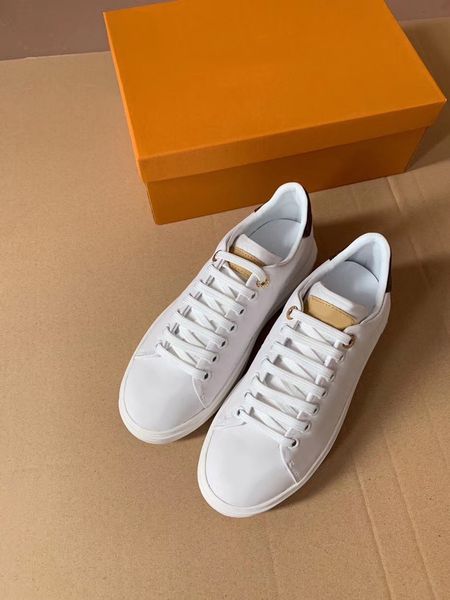 designer shoes european station korean pair shoes luxury casual sports shoes leather low-board shoes comfortable outdoor matching shoes
designer shoes european station korean pair shoes luxury casual sports shoes leather low-board shoes comfortable outdoor matching shoes