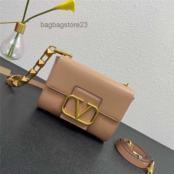 valentiino bags designer heading lady fashion genuine leather rivet purse layer cowhide small square bag crossbody shoulder chain women'
valentiino bags designer heading lady fashion genuine leather rivet purse layer cowhide small square bag crossbody shoulder chain women'