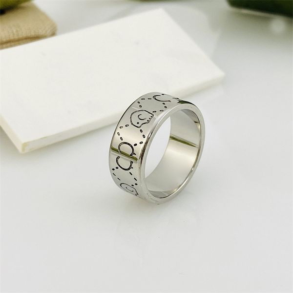 luxurys designer ring love rings luxury jewelry silver rings for women men engraved letter pattern lovers jewelry titanium steel never fade
luxurys designer ring love rings luxury jewelry silver rings for women men engraved letter pattern lovers jewelry titanium steel never fade
