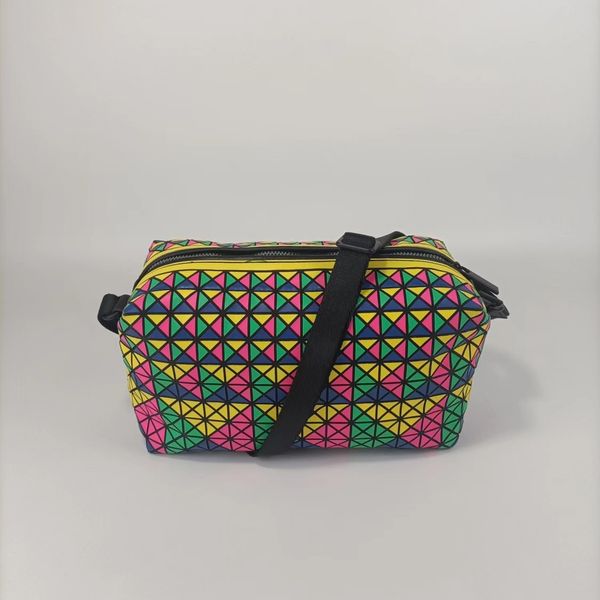 classic mesh design silicone saddle bag single shoulder oblique cross small square bags pvc stereoscopic color splice womens shoulder bag
classic mesh design silicone saddle bag single shoulder oblique cross small square bags pvc stereoscopic color splice womens shoulder bag