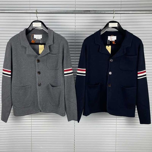 2023 fashion tb thom brand jacket men casual suit slim fit men's formal blazer wool spring autumn coat striped cardigan sweater, Black;brown
2023 fashion tb thom brand jacket men casual suit slim fit men's formal blazer wool spring autumn coat striped cardigan sweater, Black;brown