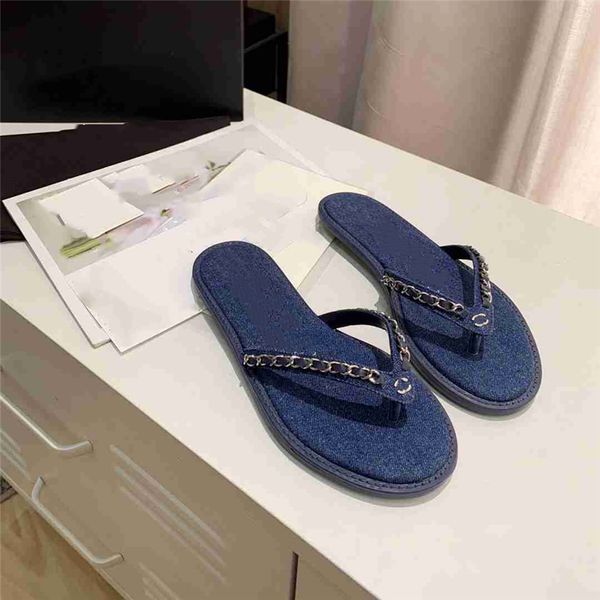 fashion slippers 2023 channel luxury design summer men's and women's flats thick soled leather rubber lettering logo casual cartoo, Black
fashion slippers 2023 channel luxury design summer men's and women's flats thick soled leather rubber lettering logo casual cartoo, Black