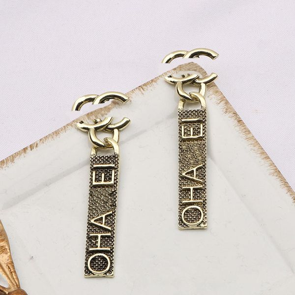 simple designers letters stud 18k gold plated geometric famous fashion women eardrop crystal pearl earring wedding party jewerlry 20style, Golden;silver
simple designers letters stud 18k gold plated geometric famous fashion women eardrop crystal pearl earring wedding party jewerlry 20style, Golden;silver