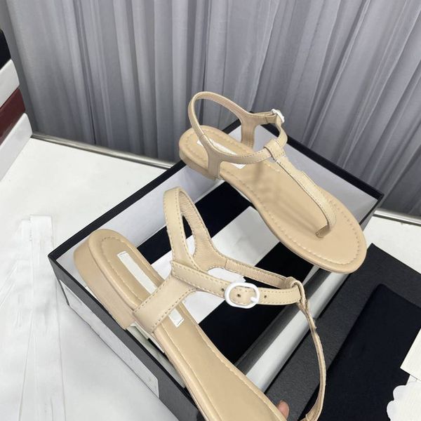 fashion brand ccity sandals designers summer slippers women channel luxury leisure slide flip flop x03, Black
fashion brand ccity sandals designers summer slippers women channel luxury leisure slide flip flop x03, Black