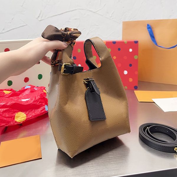 lady totes basket bag old flower handbags classic letter crossbody bags genuine leather removable adjustable strap shoulder handbags
lady totes basket bag old flower handbags classic letter crossbody bags genuine leather removable adjustable strap shoulder handbags