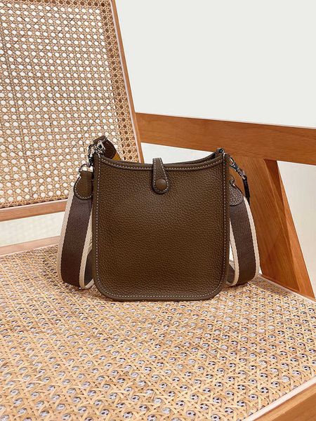 designer bags hemrres new tc summer cowhide bag diagonal straddle phone evelynn women's fashion versatile minihas logo 1j9v
designer bags hemrres new tc summer cowhide bag diagonal straddle phone evelynn women's fashion versatile minihas logo 1j9v
